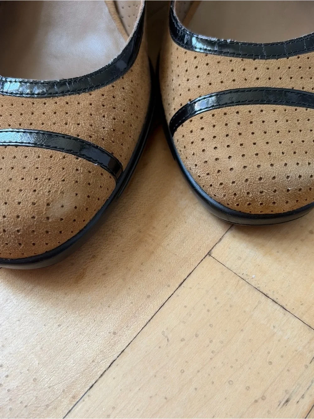 Cole Haan NikeAir Women’s Size 9.5B Nubuck Perforated Leather Wedge‎ Heel